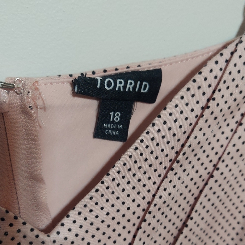 Torrid Pink Textured Midi Dress - Picture 2 of 11